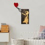 Wallity Banksy - 15-1 Accesorio de Pared Decorativo de Madera y Metal